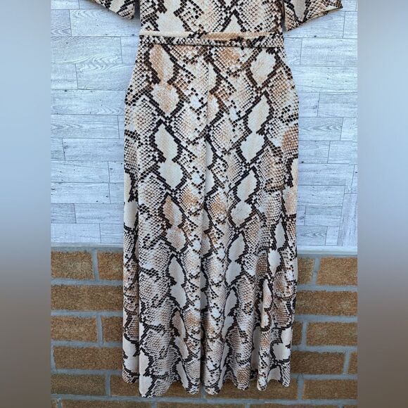 Preston & York
Sydney Antelope Print Knit V-Neck Short Sleeve Tie Waist Midi L - Picture 10 of 14